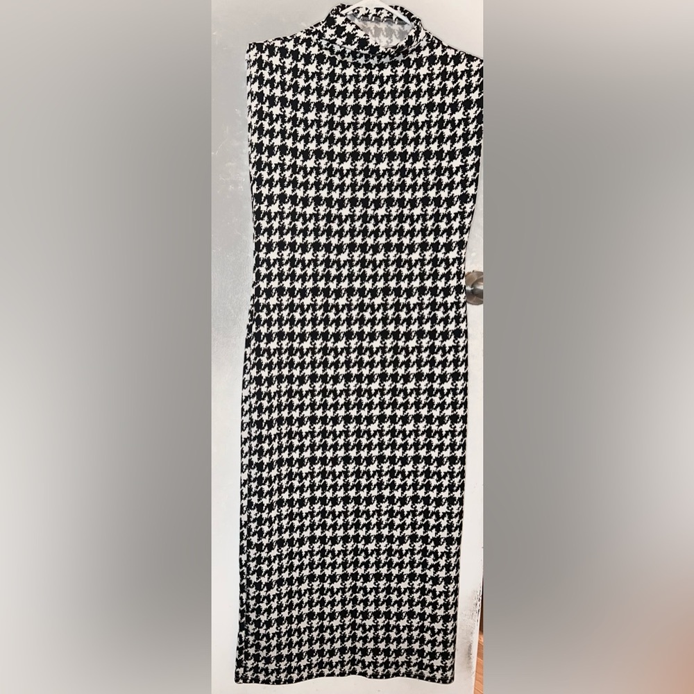 Houndstooth Shoulder Pads
Mock Neck Dress